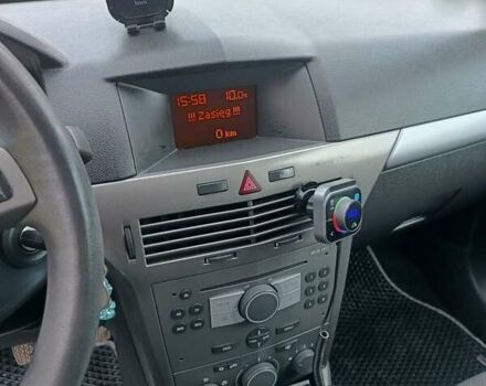 Серый Опель Астра, объемом двигателя 1.4 л и пробегом 250 тыс. км за 4000 $, фото 13 на Automoto.ua