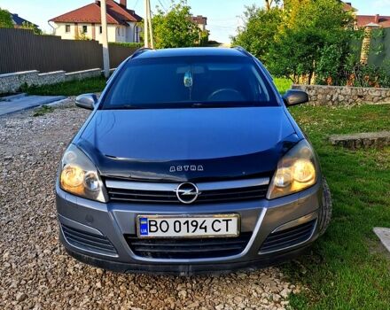 Серый Опель Астра, объемом двигателя 1.6 л и пробегом 262 тыс. км за 4800 $, фото 3 на Automoto.ua
