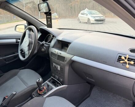 Сірий Опель Астра, об'ємом двигуна 1.7 л та пробігом 390 тис. км за 5000 $, фото 6 на Automoto.ua