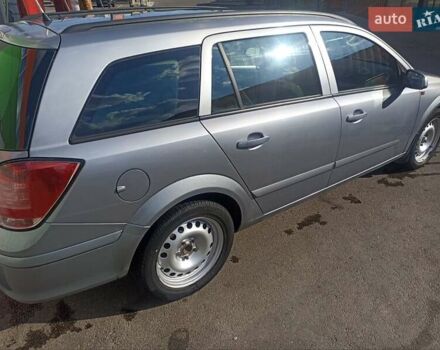 Серый Опель Астра, объемом двигателя 1.6 л и пробегом 230 тыс. км за 5700 $, фото 4 на Automoto.ua