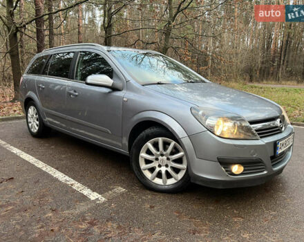 Серый Опель Астра, объемом двигателя 1.8 л и пробегом 300 тыс. км за 5800 $, фото 1 на Automoto.ua