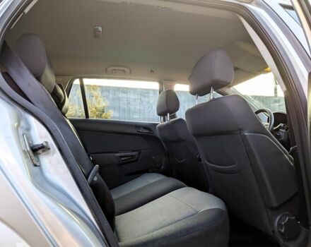 Серый Опель Астра, объемом двигателя 1.6 л и пробегом 246 тыс. км за 4100 $, фото 19 на Automoto.ua