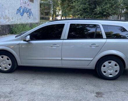 Серый Опель Астра, объемом двигателя 1.6 л и пробегом 260 тыс. км за 5500 $, фото 1 на Automoto.ua