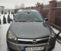 Серый Опель Астра, объемом двигателя 1.7 л и пробегом 320 тыс. км за 4900 $, фото 1 на Automoto.ua