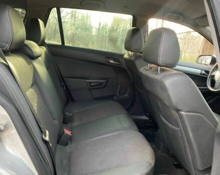 Серый Опель Астра, объемом двигателя 1.3 л и пробегом 330 тыс. км за 2200 $, фото 7 на Automoto.ua