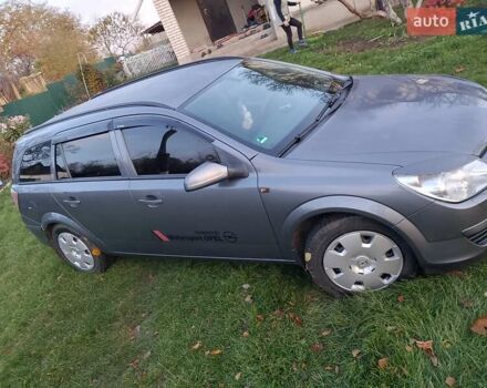 Серый Опель Астра, объемом двигателя 1.6 л и пробегом 240 тыс. км за 3800 $, фото 11 на Automoto.ua