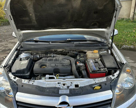 Серый Опель Астра, объемом двигателя 1.7 л и пробегом 324 тыс. км за 4200 $, фото 17 на Automoto.ua