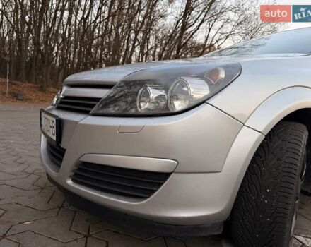 Серый Опель Астра, объемом двигателя 1.7 л и пробегом 390 тыс. км за 4700 $, фото 16 на Automoto.ua