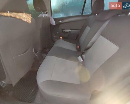 Опель Астра 2005 в Старом Самборе на Automoto.ua Серый Опель Астра, объемом двигателя 1.9 л и пробегом 280 тыс. км за 3650 $, фото 20 на Automoto.ua