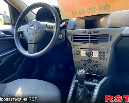 Серый Опель Астра, объемом двигателя 1.6 л и пробегом 228 тыс. км за 5400 $, фото 8 на Automoto.ua