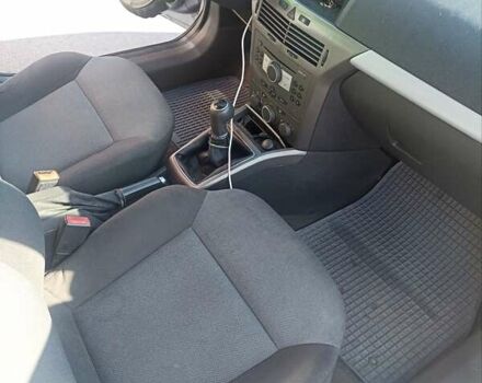 Серый Опель Астра, объемом двигателя 1.6 л и пробегом 230 тыс. км за 5700 $, фото 11 на Automoto.ua