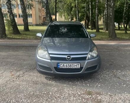 Серый Опель Астра, объемом двигателя 1.6 л и пробегом 244 тыс. км за 4800 $, фото 1 на Automoto.ua