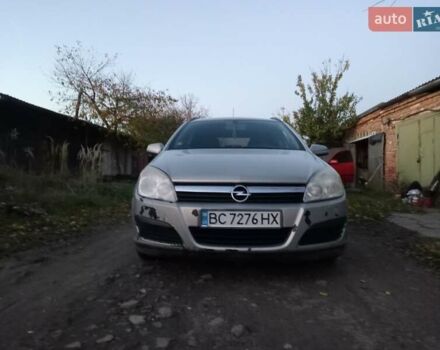 Серый Опель Астра, объемом двигателя 1.7 л и пробегом 320 тыс. км за 4700 $, фото 14 на Automoto.ua