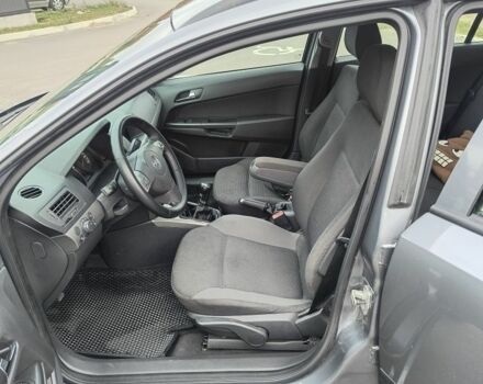 Серый Опель Астра, объемом двигателя 1.8 л и пробегом 250 тыс. км за 4300 $, фото 8 на Automoto.ua