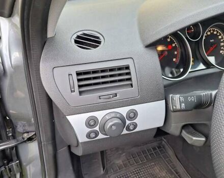 Сірий Опель Астра, об'ємом двигуна 1.6 л та пробігом 256 тис. км за 4555 $, фото 9 на Automoto.ua