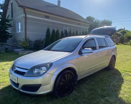 Серый Опель Астра, объемом двигателя 1.9 л и пробегом 235 тыс. км за 4300 $, фото 4 на Automoto.ua