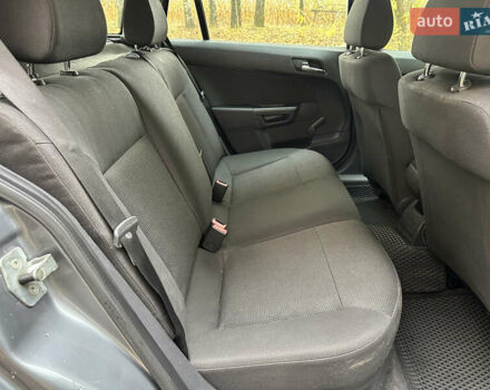 Серый Опель Астра, объемом двигателя 1.8 л и пробегом 200 тыс. км за 5000 $, фото 27 на Automoto.ua