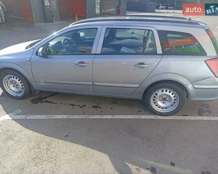 Серый Опель Астра, объемом двигателя 1.6 л и пробегом 230 тыс. км за 5700 $, фото 2 на Automoto.ua