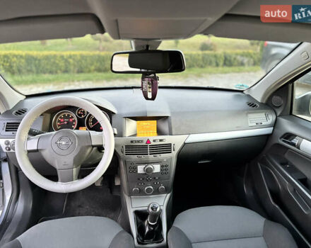 Сірий Опель Астра, об'ємом двигуна 1.8 л та пробігом 211 тис. км за 4799 $, фото 51 на Automoto.ua