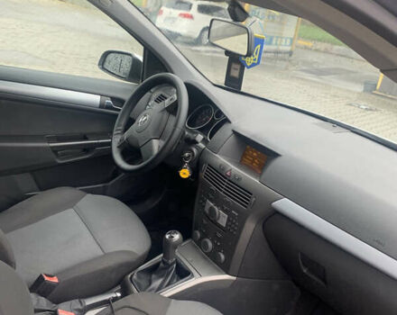 Сірий Опель Астра, об'ємом двигуна 1.6 л та пробігом 223 тис. км за 4750 $, фото 4 на Automoto.ua