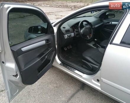 Серый Опель Астра, объемом двигателя 1.6 л и пробегом 288 тыс. км за 6100 $, фото 7 на Automoto.ua