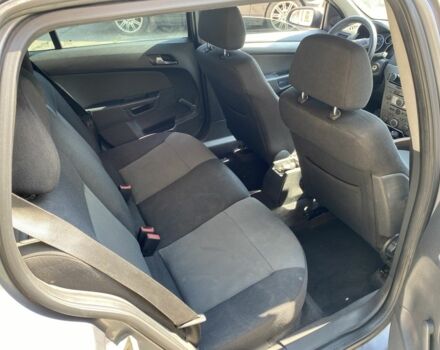 Серый Опель Астра, объемом двигателя 1.6 л и пробегом 350 тыс. км за 3600 $, фото 8 на Automoto.ua