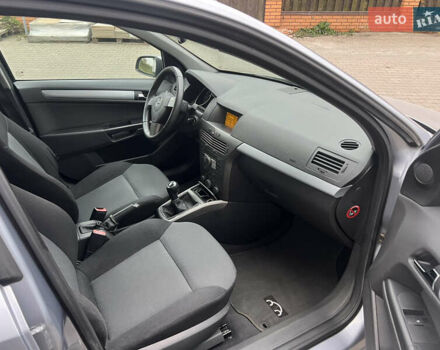 Серый Опель Астра, объемом двигателя 0 л и пробегом 193 тыс. км за 4900 $, фото 7 на Automoto.ua