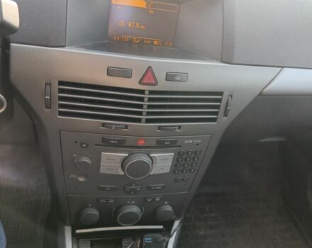 Сірий Опель Астра, об'ємом двигуна 1.7 л та пробігом 255 тис. км за 3800 $, фото 6 на Automoto.ua