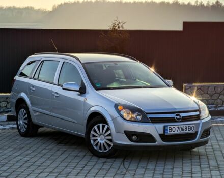 Серый Опель Астра, объемом двигателя 1.6 л и пробегом 246 тыс. км за 4100 $, фото 4 на Automoto.ua