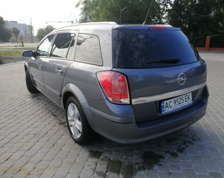 Серый Опель Астра, объемом двигателя 1.4 л и пробегом 250 тыс. км за 4300 $, фото 2 на Automoto.ua
