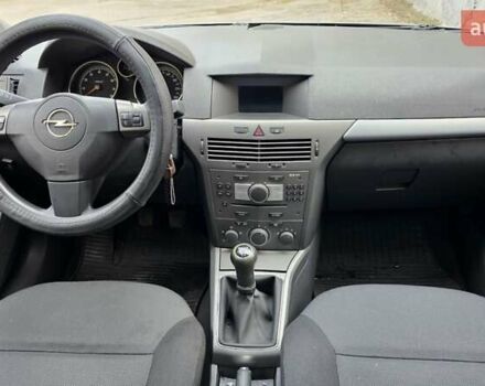 Сірий Опель Астра, об'ємом двигуна 1.6 л та пробігом 252 тис. км за 1700 $, фото 15 на Automoto.ua