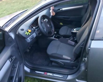 Серый Опель Астра, объемом двигателя 1.6 л и пробегом 240 тыс. км за 3800 $, фото 8 на Automoto.ua