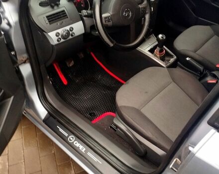 Сірий Опель Астра, об'ємом двигуна 1.8 л та пробігом 224 тис. км за 4700 $, фото 7 на Automoto.ua