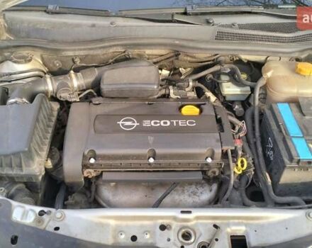 Серый Опель Астра, объемом двигателя 1.6 л и пробегом 199 тыс. км за 4500 $, фото 8 на Automoto.ua