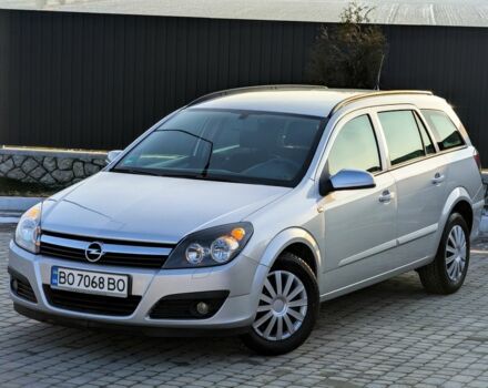 Серый Опель Астра, объемом двигателя 1.6 л и пробегом 246 тыс. км за 4100 $, фото 2 на Automoto.ua