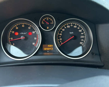 Серый Опель Астра, объемом двигателя 1.6 л и пробегом 190 тыс. км за 5000 $, фото 10 на Automoto.ua