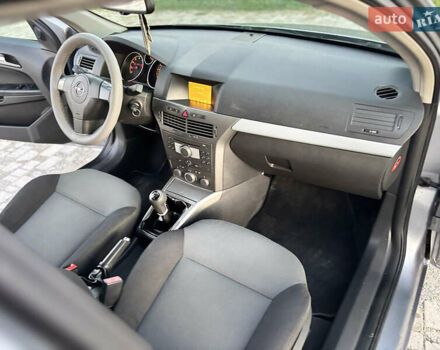 Сірий Опель Астра, об'ємом двигуна 1.8 л та пробігом 211 тис. км за 4799 $, фото 42 на Automoto.ua