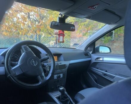 Сірий Опель Астра, об'ємом двигуна 1.7 л та пробігом 271 тис. км за 3800 $, фото 5 на Automoto.ua