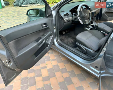 Серый Опель Астра, объемом двигателя 1.6 л и пробегом 238 тыс. км за 6500 $, фото 18 на Automoto.ua