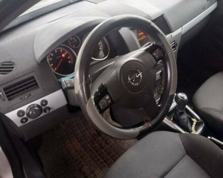 Серый Опель Астра, объемом двигателя 1.6 л и пробегом 243 тыс. км за 4500 $, фото 5 на Automoto.ua