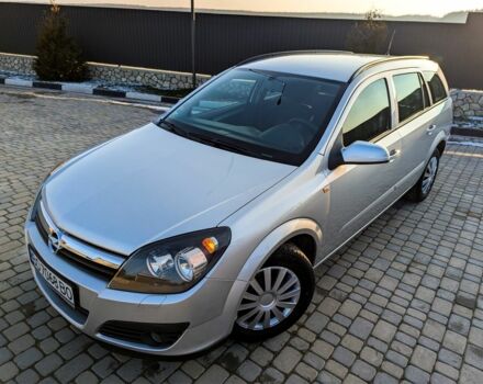 Серый Опель Астра, объемом двигателя 1.6 л и пробегом 246 тыс. км за 4100 $, фото 1 на Automoto.ua