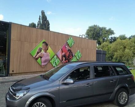 Сірий Опель Астра, об'ємом двигуна 1.8 л та пробігом 250 тис. км за 4500 $, фото 3 на Automoto.ua