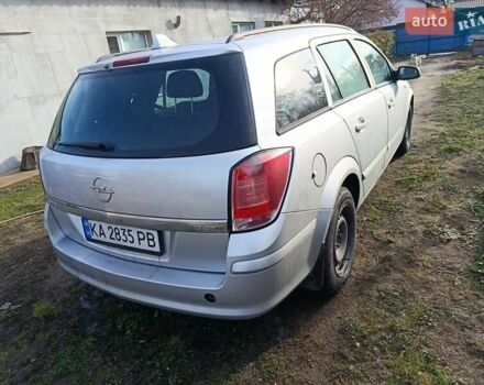 Серый Опель Астра, объемом двигателя 1.7 л и пробегом 255 тыс. км за 4300 $, фото 2 на Automoto.ua