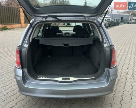 Серый Опель Астра, объемом двигателя 0 л и пробегом 193 тыс. км за 4900 $, фото 9 на Automoto.ua