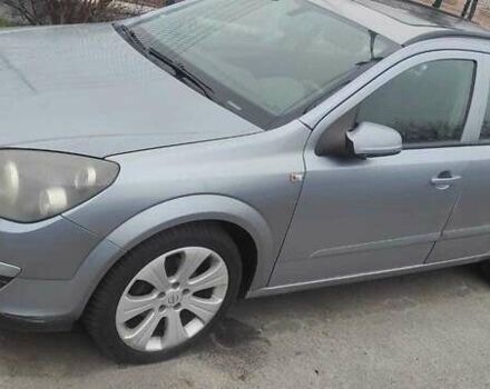 Серый Опель Астра, объемом двигателя 1.6 л и пробегом 180 тыс. км за 4800 $, фото 2 на Automoto.ua