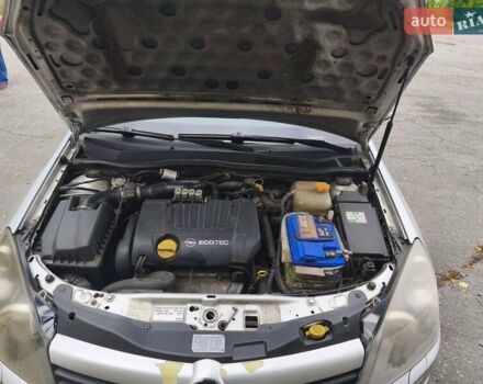 Серый Опель Астра, объемом двигателя 1.8 л и пробегом 349 тыс. км за 3700 $, фото 10 на Automoto.ua