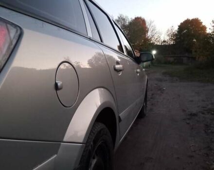 Серый Опель Астра, объемом двигателя 1.7 л и пробегом 320 тыс. км за 4700 $, фото 25 на Automoto.ua