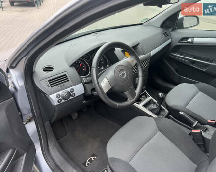 Серый Опель Астра, объемом двигателя 0 л и пробегом 193 тыс. км за 4900 $, фото 6 на Automoto.ua