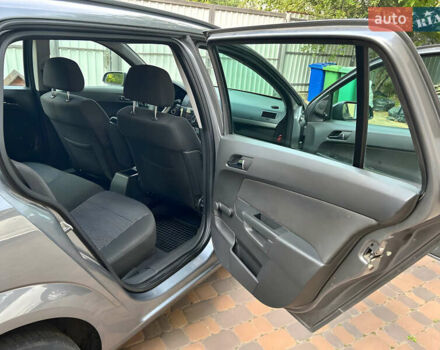 Серый Опель Астра, объемом двигателя 1.6 л и пробегом 238 тыс. км за 6500 $, фото 8 на Automoto.ua