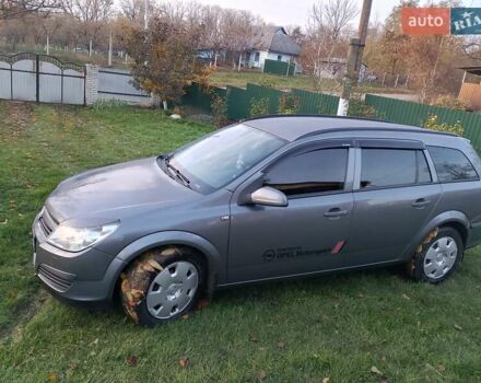 Серый Опель Астра, объемом двигателя 1.6 л и пробегом 240 тыс. км за 3800 $, фото 12 на Automoto.ua